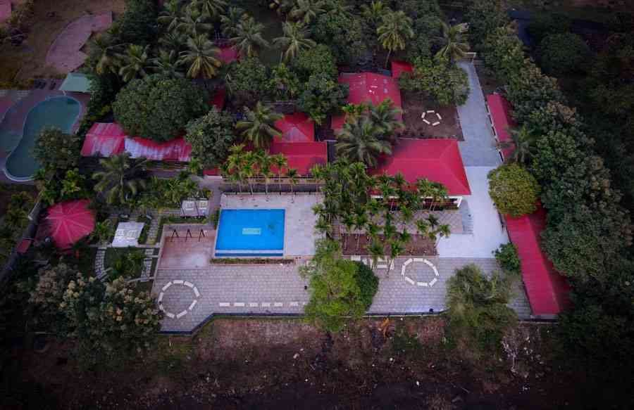 river edge Homestay
