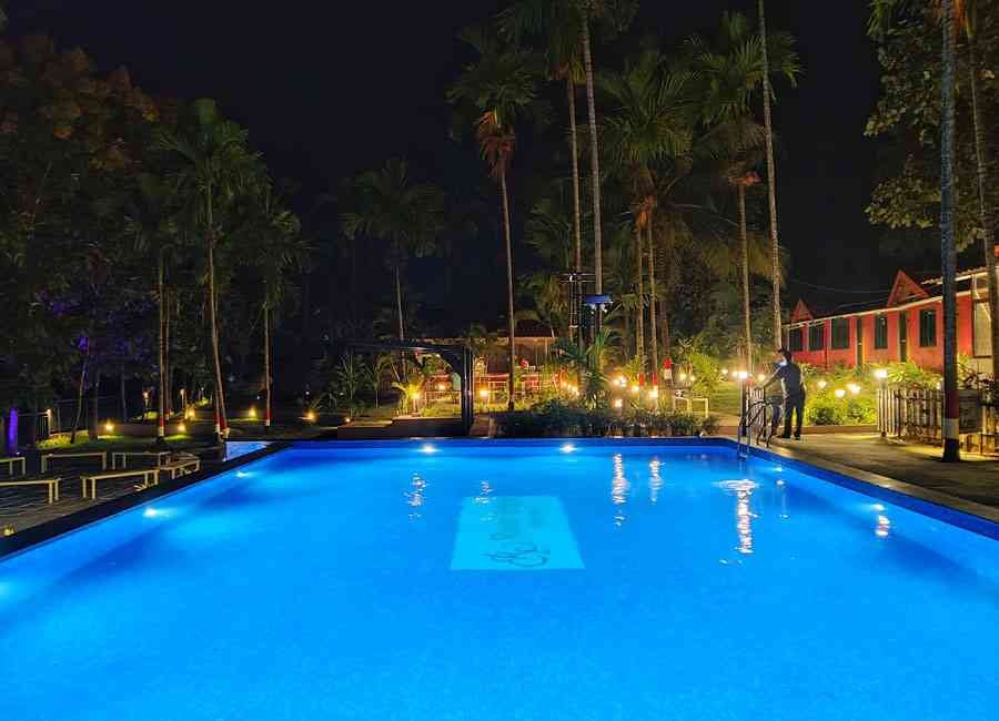 river edge Homestay