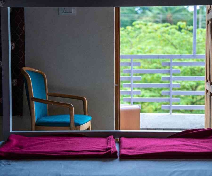 white-petal-homestay