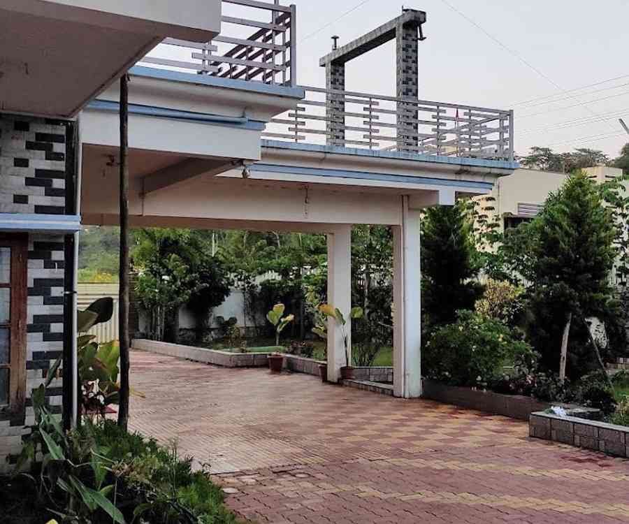 white-petal-homestay