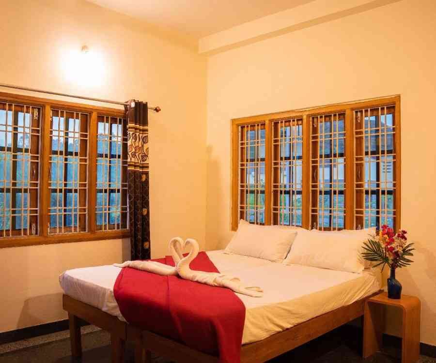 white-petal-homestay