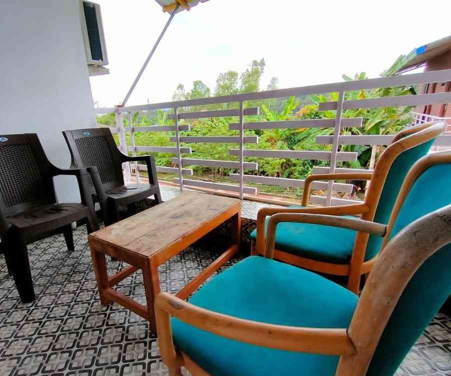 white-petal-homestay