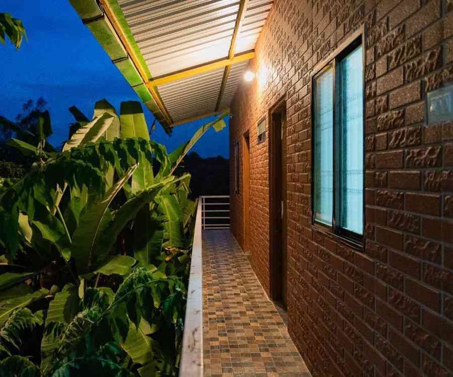 white-petal-homestay